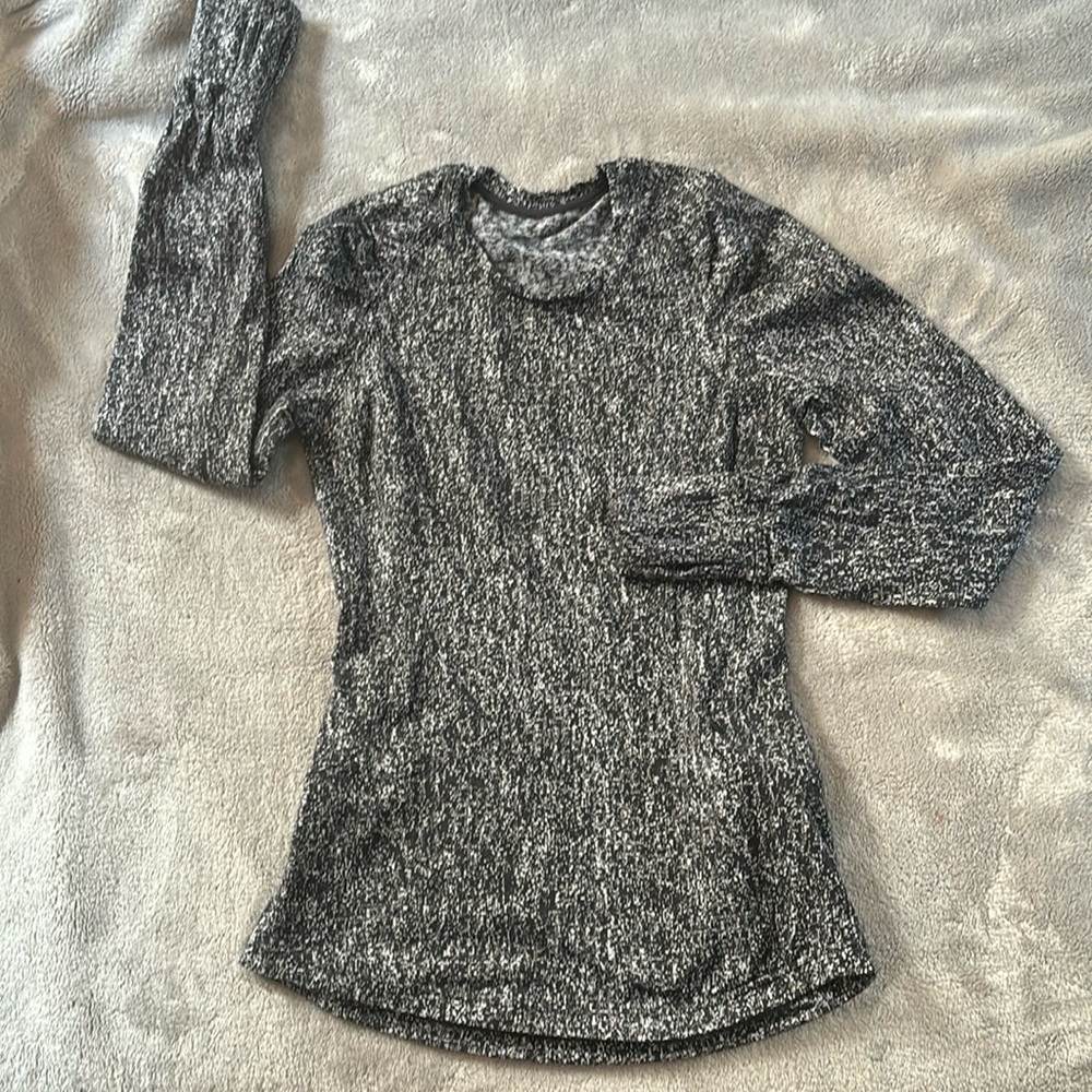 Long sleeve xs lululemon shirt